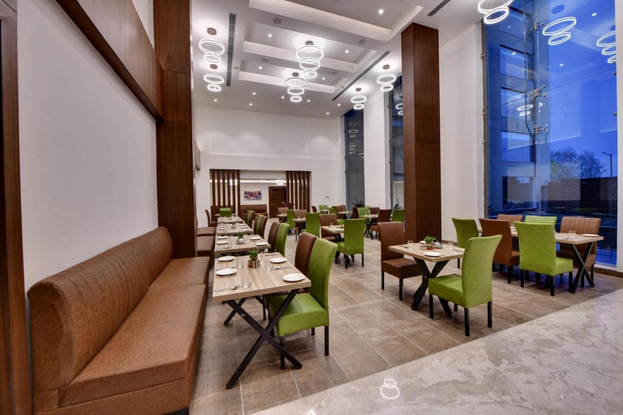 The Fern An Ecotel Hotel, Alwar Sariska Zewnętrze zdjęcie